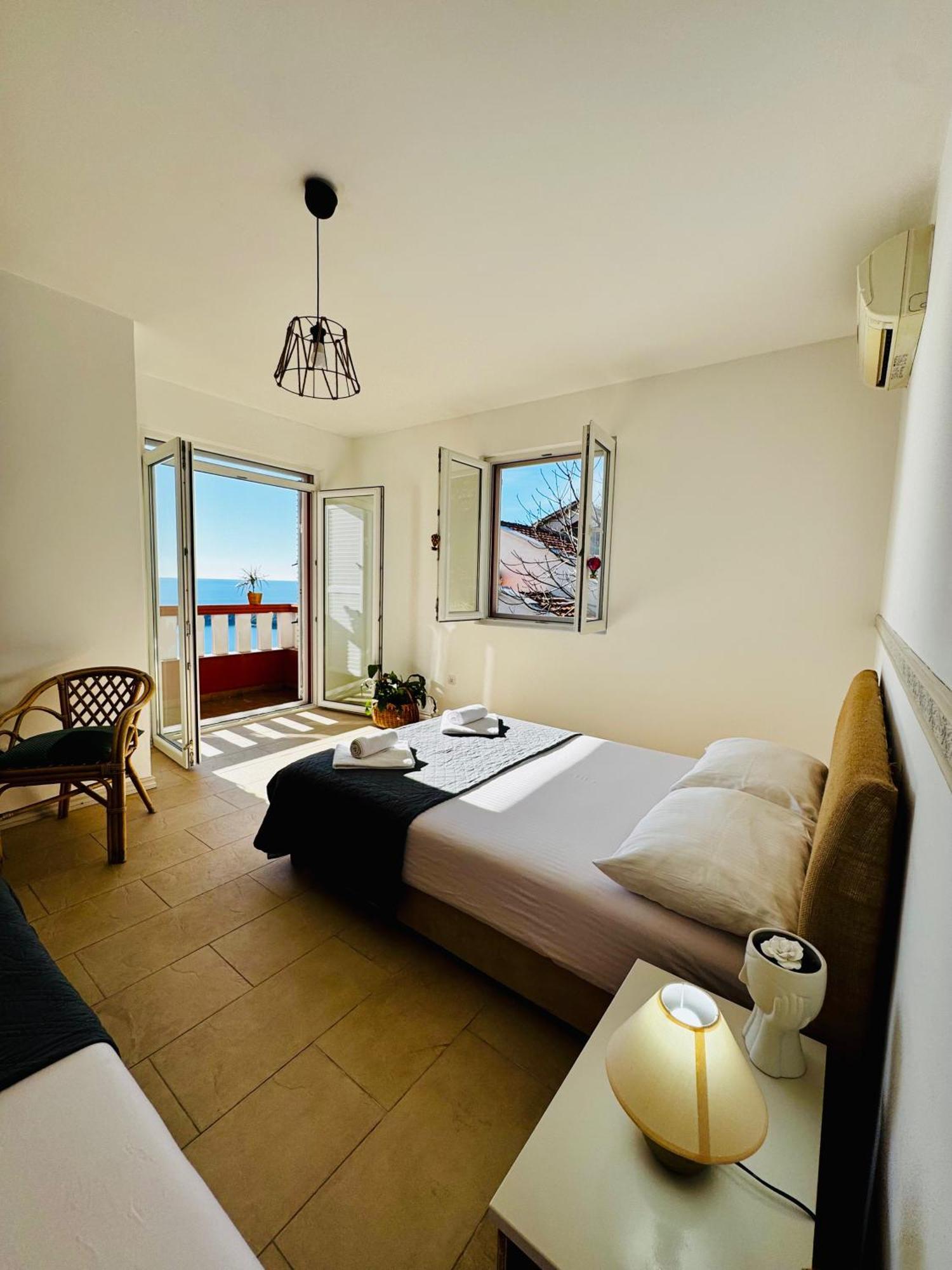 Budva Felix Suites Exterior foto