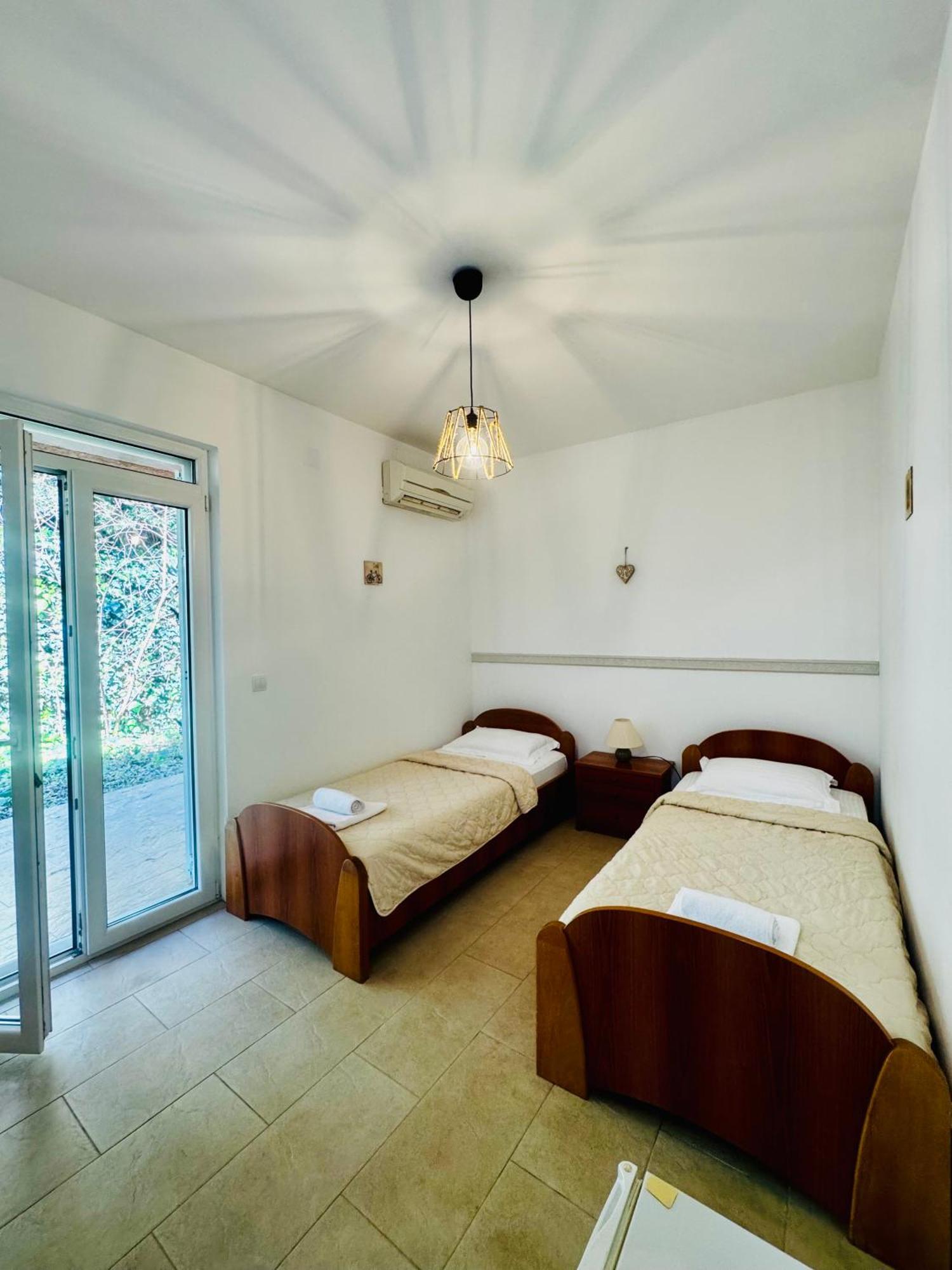 Budva Felix Suites Exterior foto